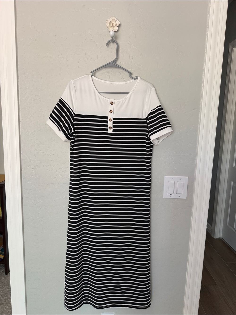 SHEIN Black and White Striped Short Sleeve Maxi Dress